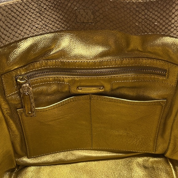 MICHAEL KORS SKORPIOS SHOPPER *Rare find - Picture 10 of 17